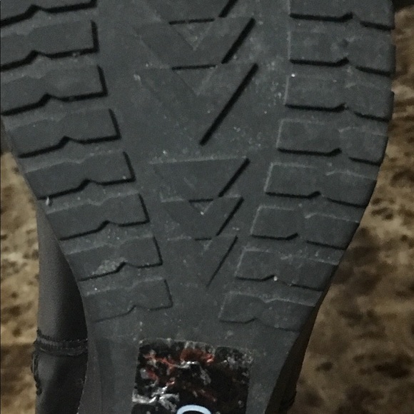 Awesome wedge boots - Picture 6 of 6